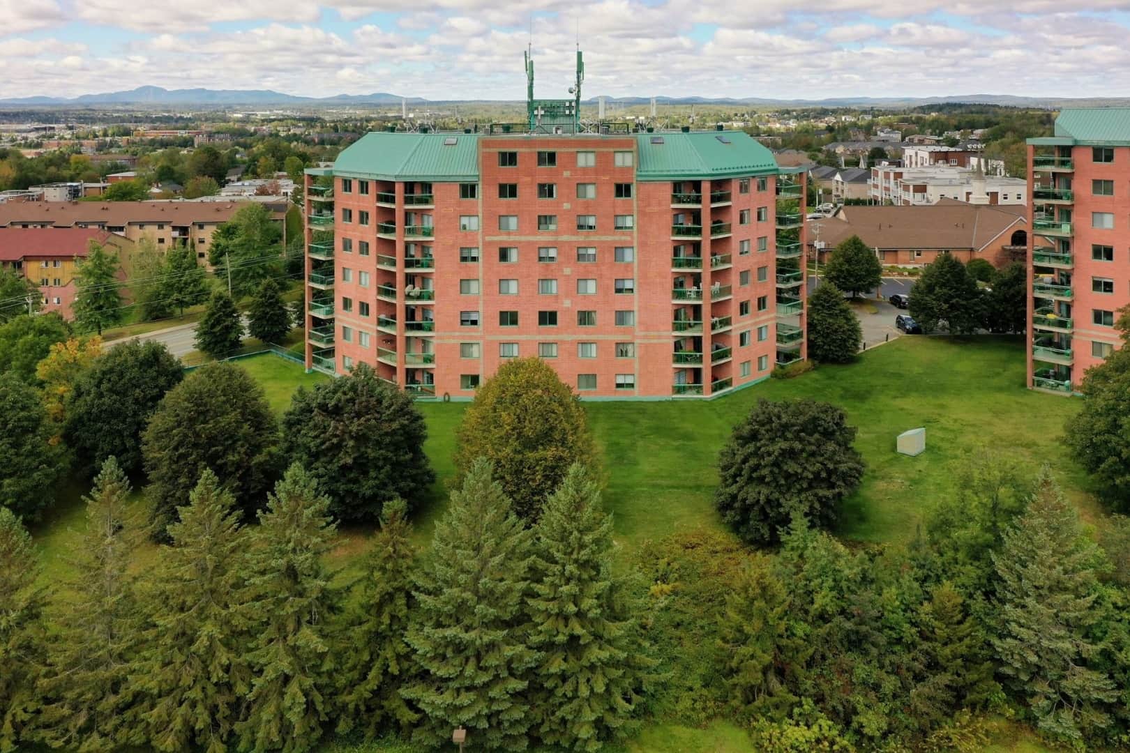 Bâtiment SDC Altitude 2525 à Sherbrooke qui est équipé de notre système Sedna